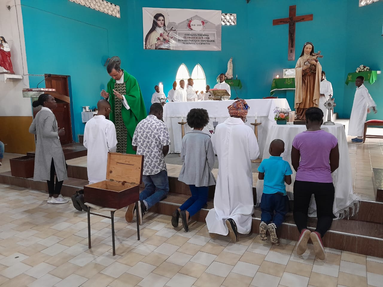 Paróquia Santa Terezinha do Menino Jesus de Liqueleva - Matola/ Maputo